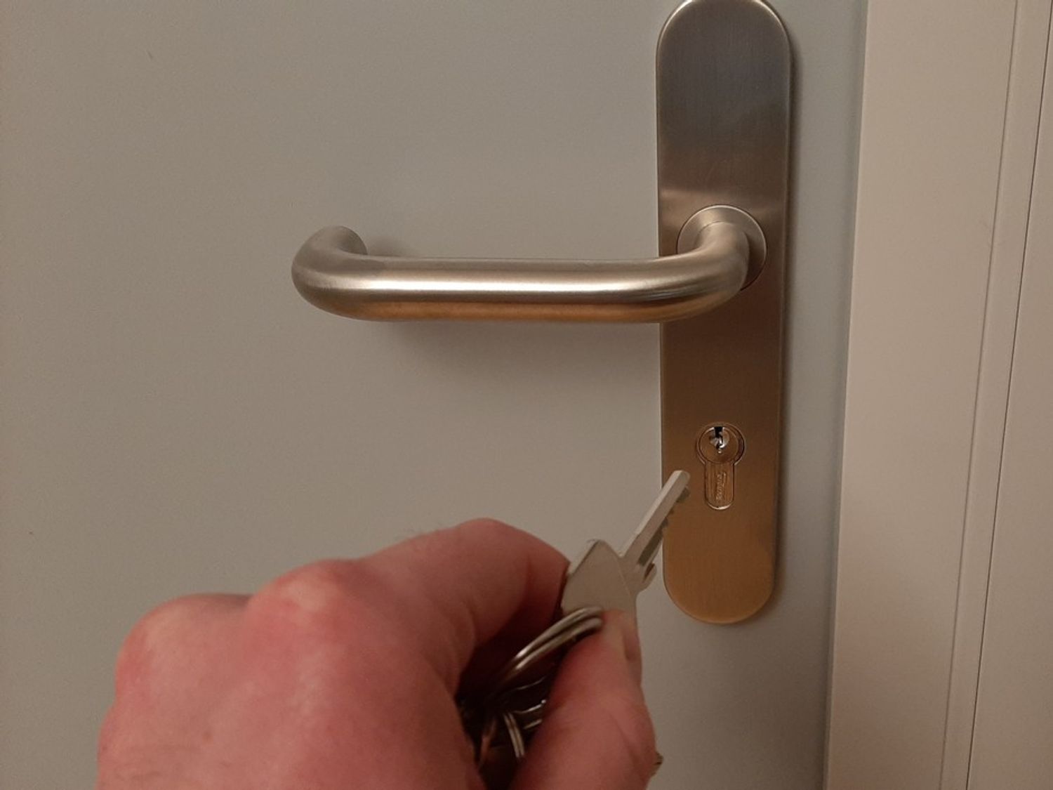 Plomberie ou serrurerie : comment ne plus se faire arnaquer ?